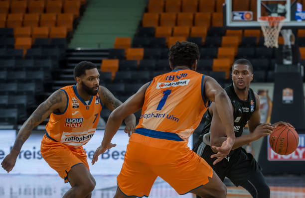 库尔图瓦的 库尔图瓦的