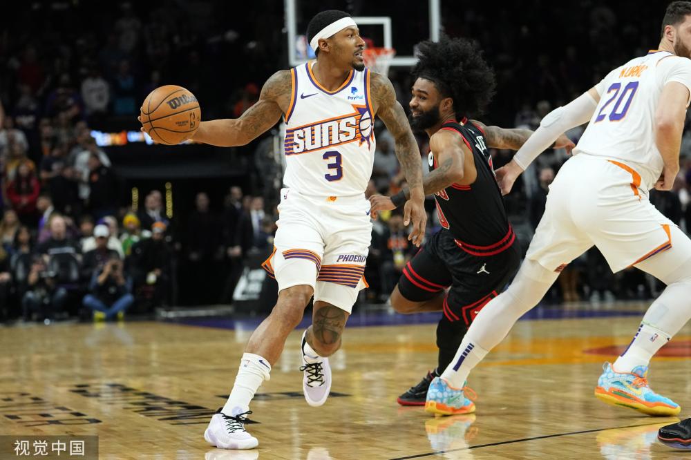 在外线防守 在外线防守