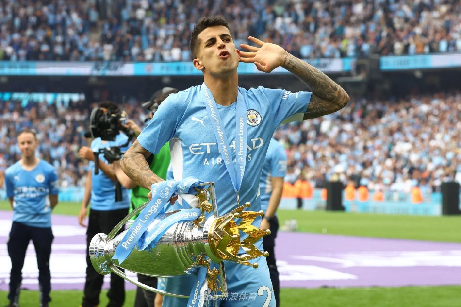 球队实现联 球队实现联